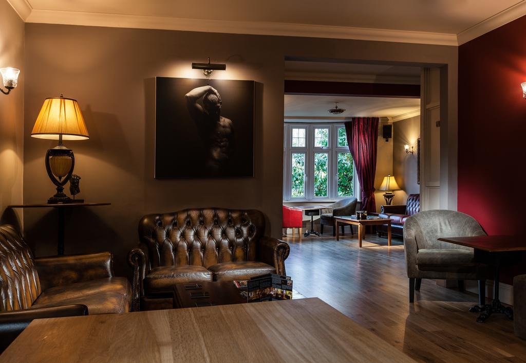 Hotel De Vie Фарнем Экстерьер фото