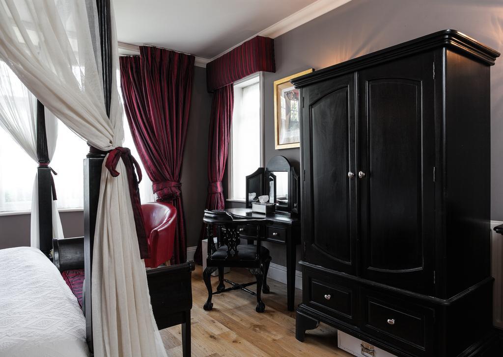 Hotel De Vie Фарнем Экстерьер фото